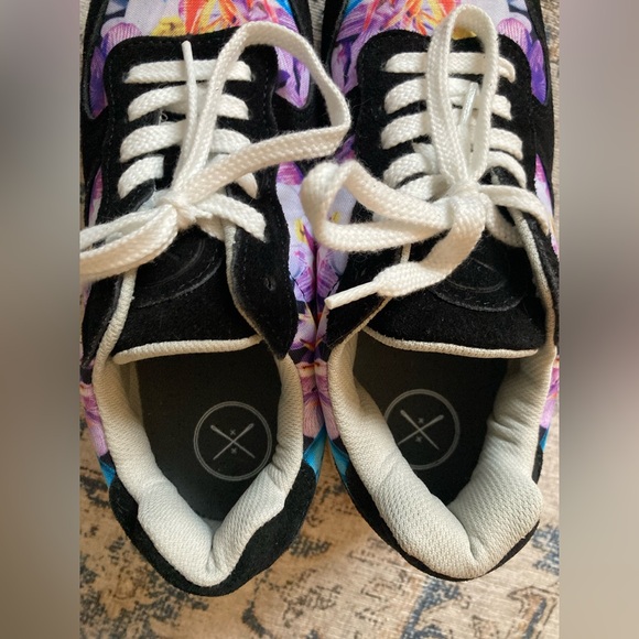 Inkkas Caladium Joggers - Picture 8 of 8